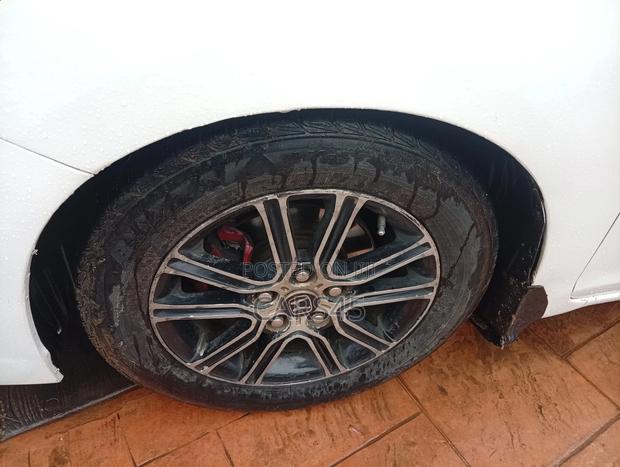 Honda Civic 2014 White