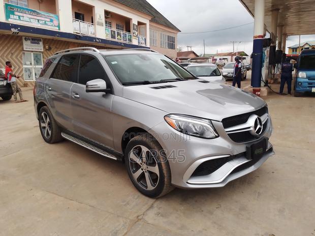 Mercedes-Benz M Class ML350 4dr SUV (3.5L 6cyl 7A) 2015 Gray