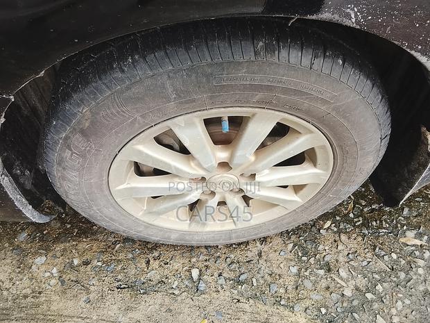 Toyota Corolla Base 4dr Sedan (1.8L 4cyl 5M) 2010 Black