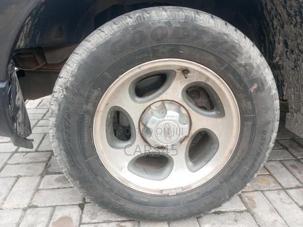Ford Explorer 2005 Gray