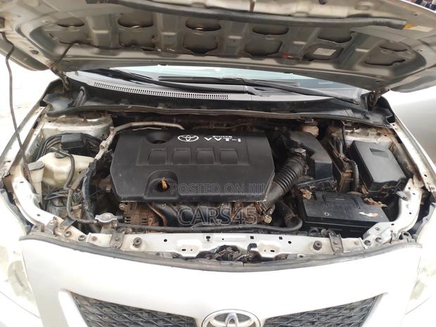 Toyota Corolla 2009 Silver