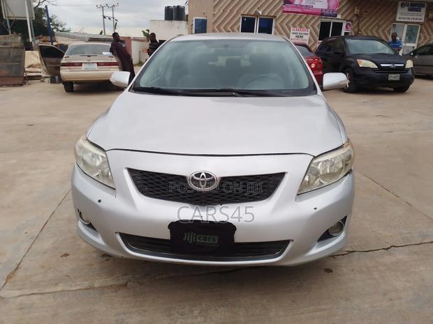 Toyota Corolla 2009 Silver