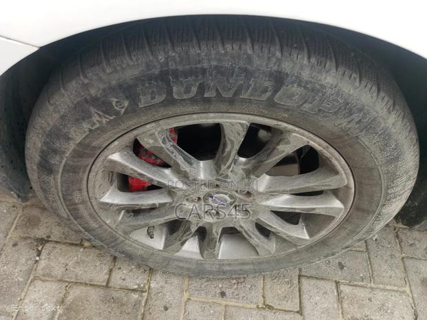 Volvo XC60 2010 White