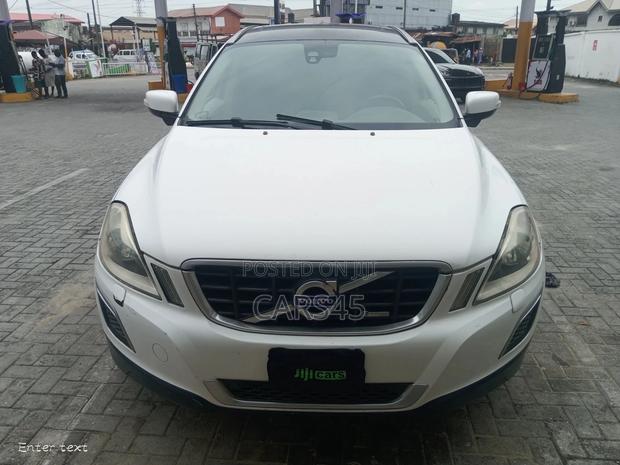 Volvo XC60 2010 White