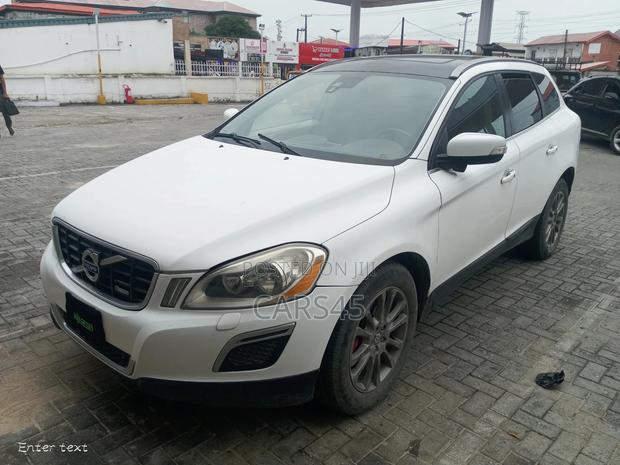 Volvo XC60 2010 White