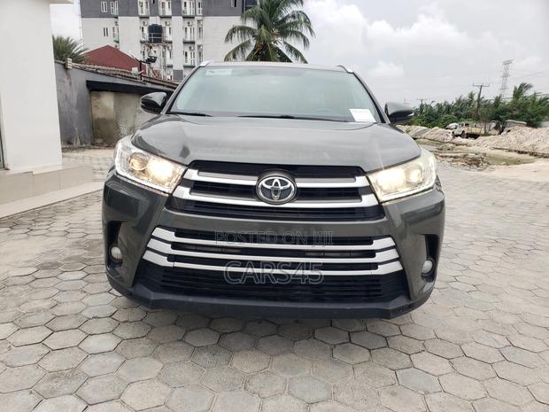 Toyota Highlander 2018 Green