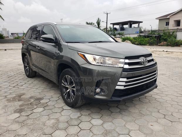 Toyota Highlander 2018 Green