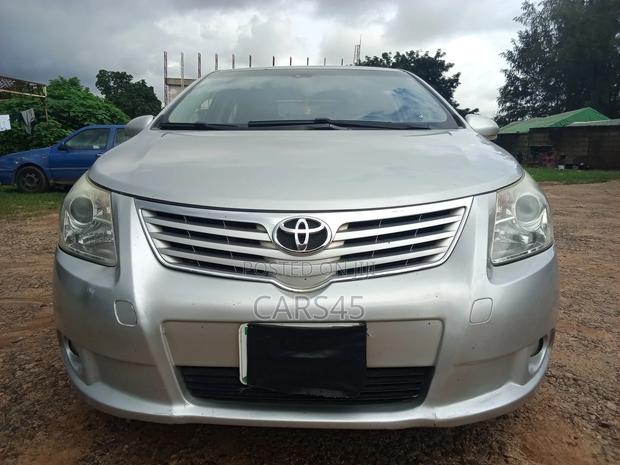 Toyota Avensis 2008 Silver