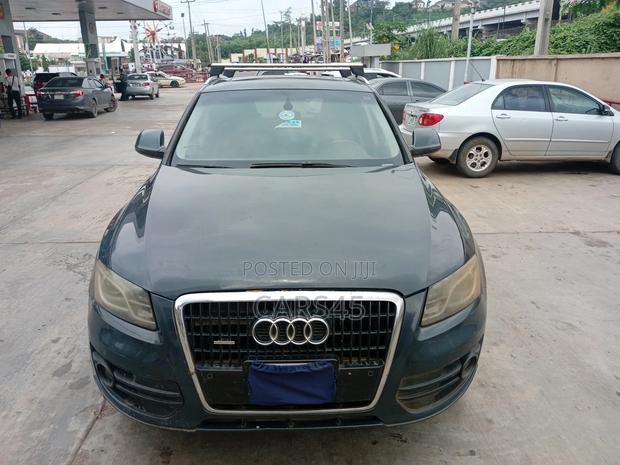 Audi Q5 2009 Gray