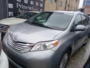 Toyota Sienna 2015 Gray for sale