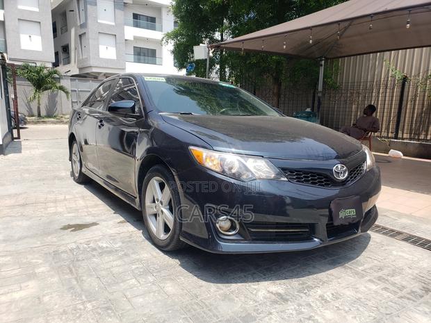 Toyota Camry 2014 Blue