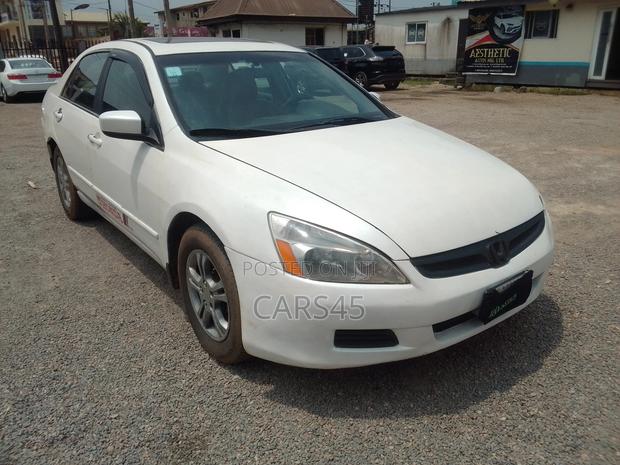 Honda Accord 2006 White