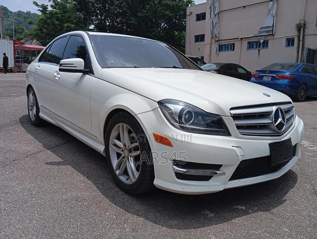 Mercedes-Benz C300 2012 White