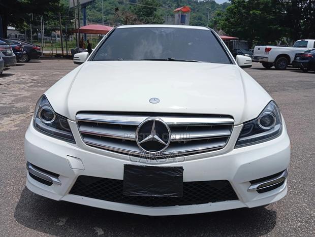 Mercedes-Benz C300 2012 White