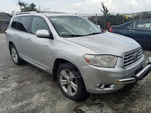 Toyota Highlander Limited 2010 Silver