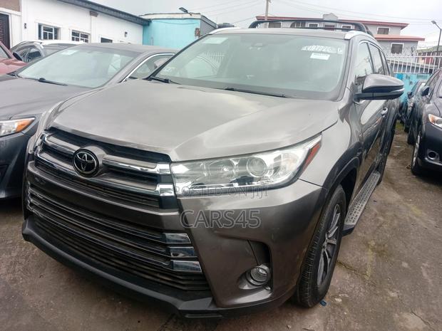 Toyota Highlander 2017 Gray