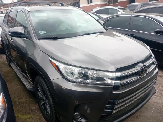 Toyota Highlander 2017 Gray