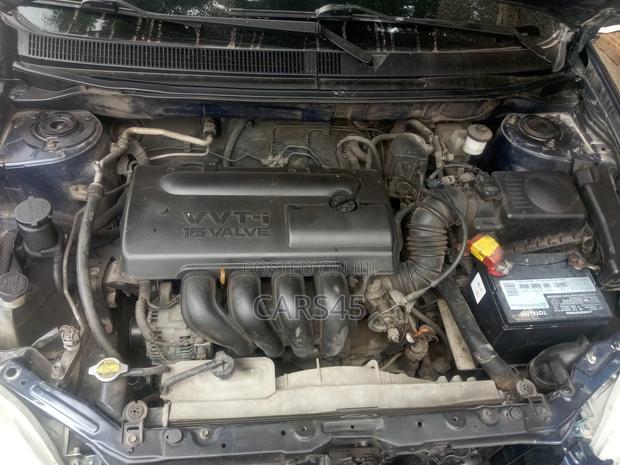 Toyota Matrix 2004 Blue