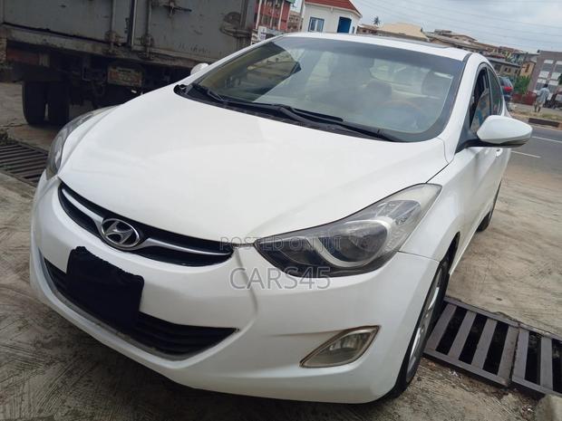 Hyundai Elantra 2013 White