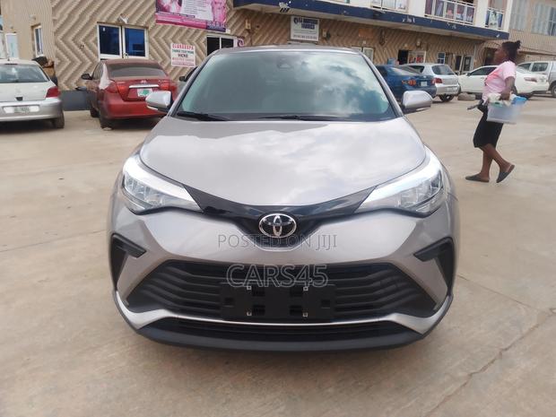 Toyota C-HR 2022 Gray
