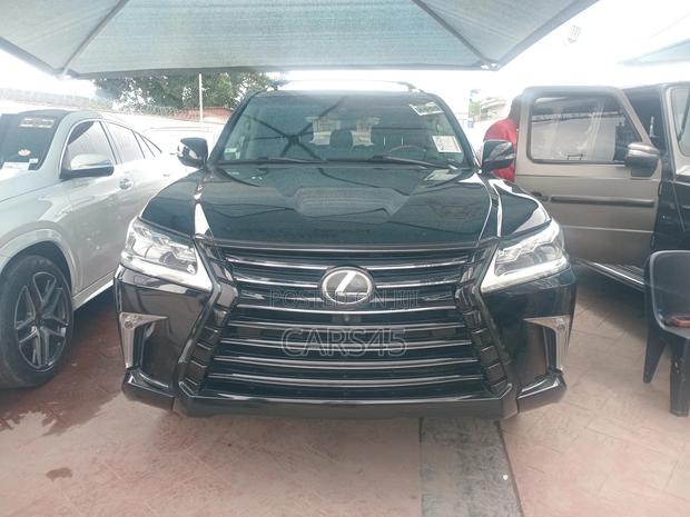 Lexus LX 2017 Black