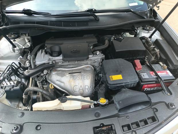 Toyota Camry 2014 Silver