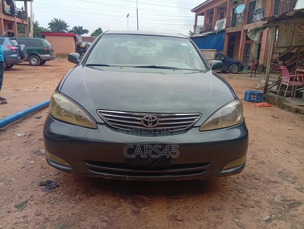Toyota Camry 2003 Gray
