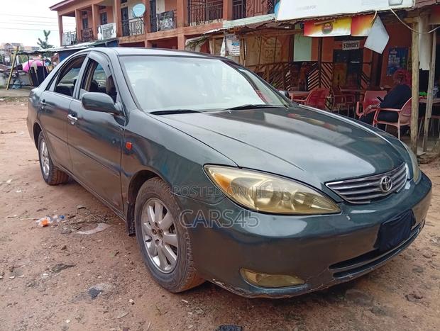 Toyota Camry 2003 Gray