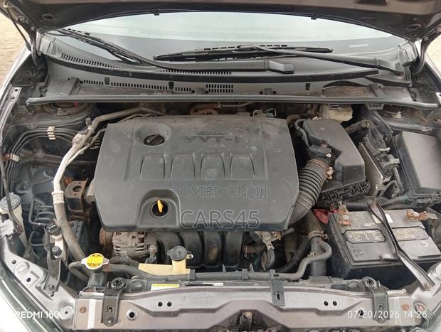 Toyota Corolla 2015 Gray