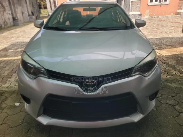 Toyota Corolla S Premium 4dr Sedan (1.8L 4cyl CVT) 2014 Silver