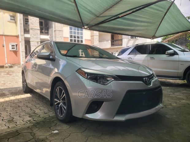 Toyota Corolla S Premium 4dr Sedan (1.8L 4cyl CVT) 2014 Silver