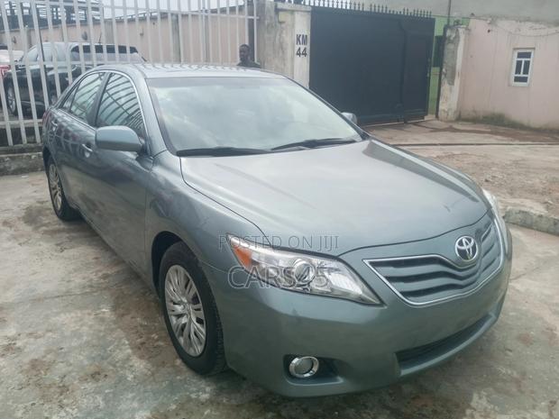 Toyota Camry LE 4dr Sedan (2.5L 4cyl 6A) 2011 Green