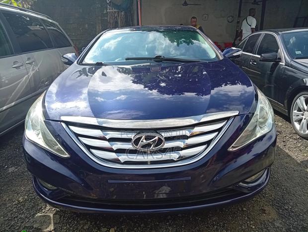 Hyundai Sonata 2013 Blue