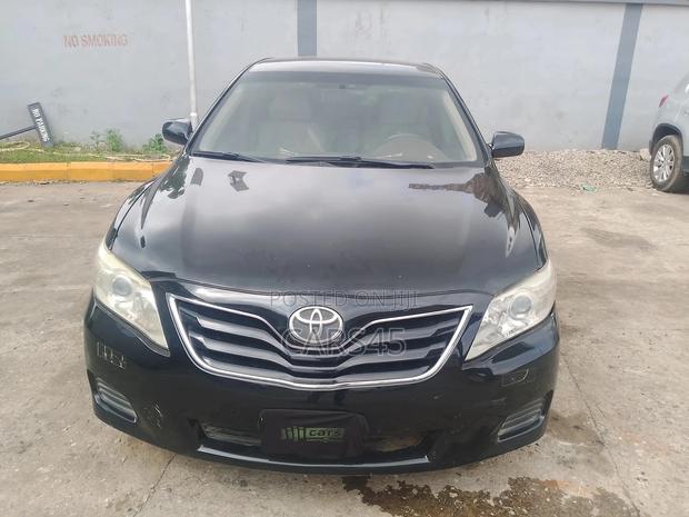 Toyota Camry 2010 Black