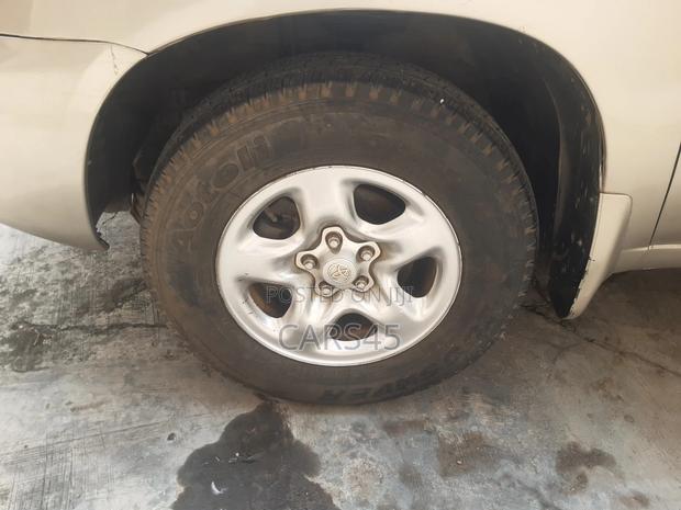 Toyota Highlander 2002 Gold