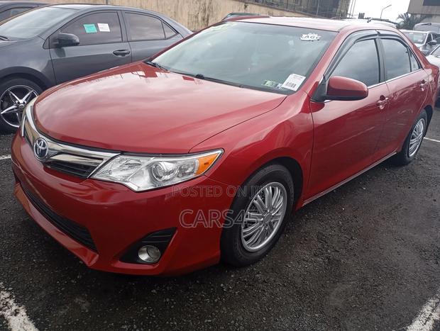 Toyota Camry 2012 Red