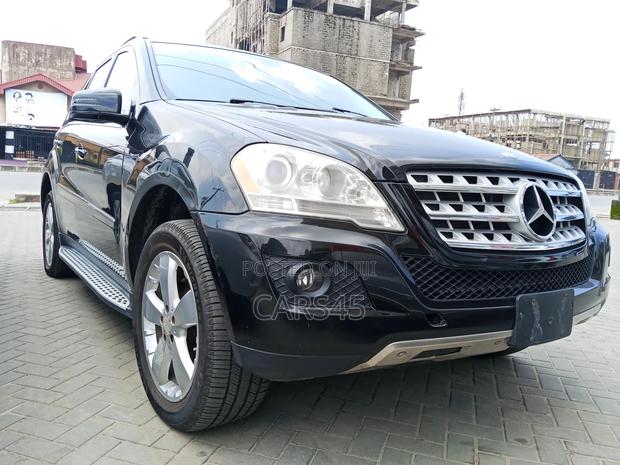 Mercedes-Benz M Class 2011 Black