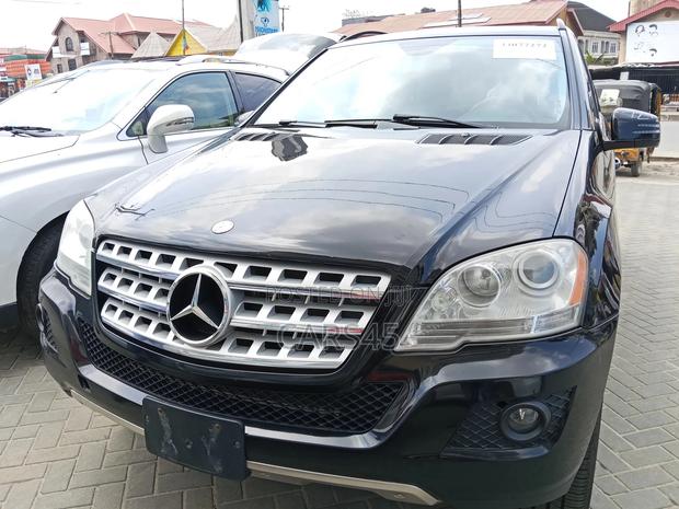 Mercedes-Benz M Class 2011 Black