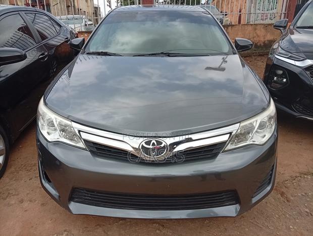Toyota Camry 2012 Gray