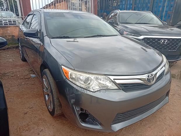 Toyota Camry 2012 Gray