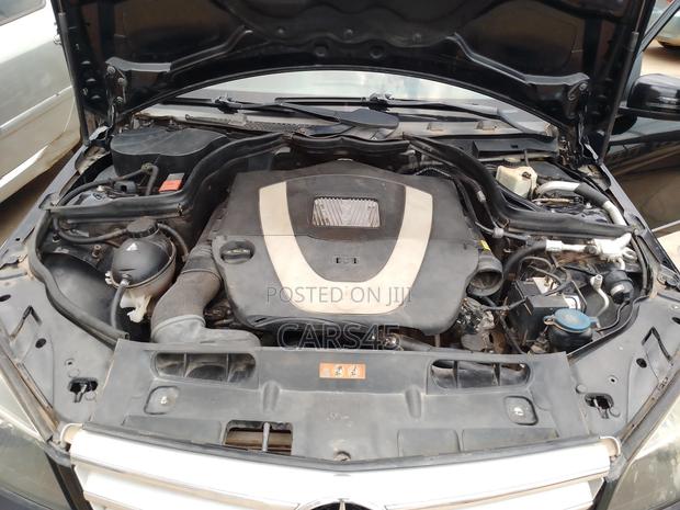 Mercedes-Benz C300 Luxury Sedan RWD (3.0L 6cyl 7A) 2011 Black