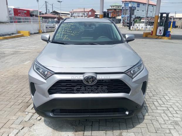 Toyota RAV4 2020 Silver