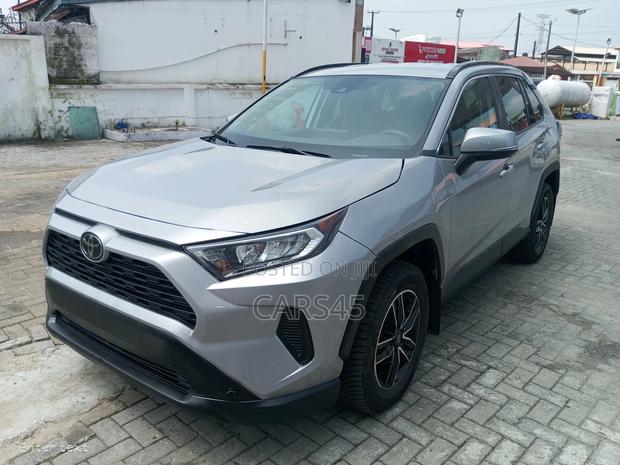Toyota RAV4 2020 Silver