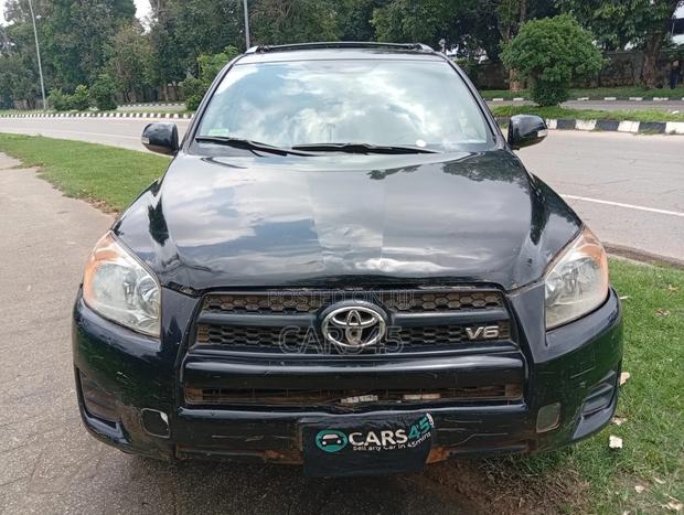 Toyota RAV4 2010 Black