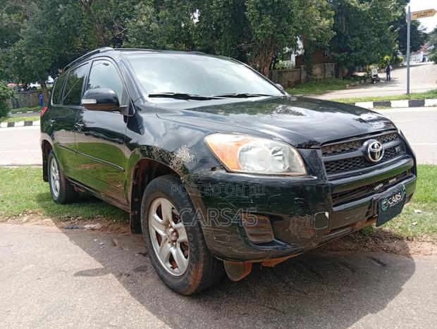 Toyota RAV4 2010 Black