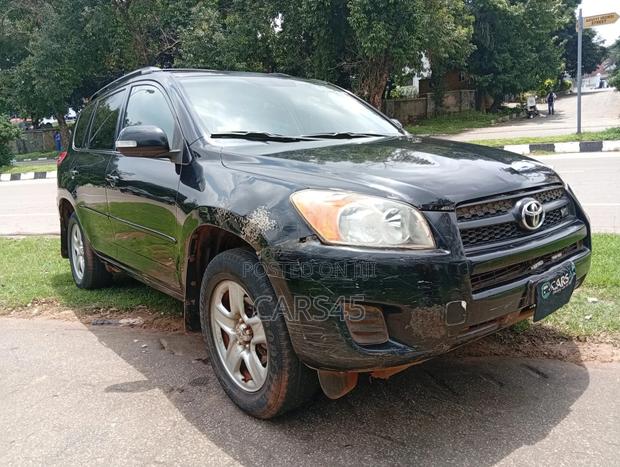 Toyota RAV4 2010 Black