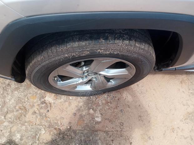 Toyota RAV4 2022 Ivory