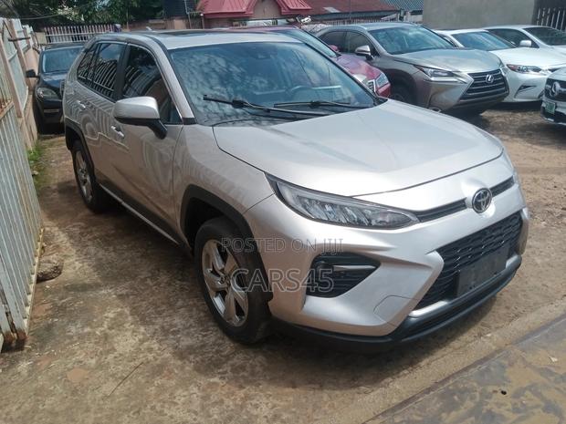 Toyota RAV4 2022 Ivory