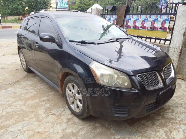 Pontiac Vibe 2010 Gray