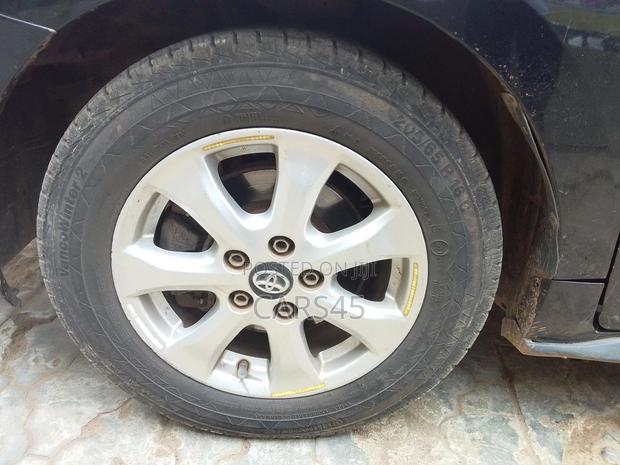 Pontiac Vibe 2010 Gray
